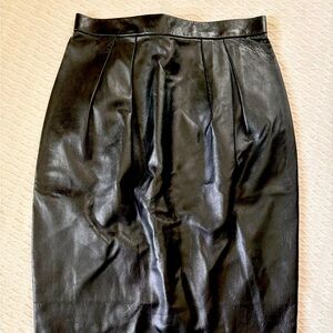 AKRIS
Originally $1,990
Lambskin Leather Short Pencil Skirt